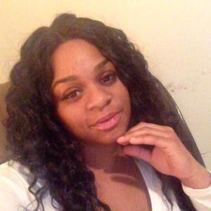 Meet your Posher, Olivia